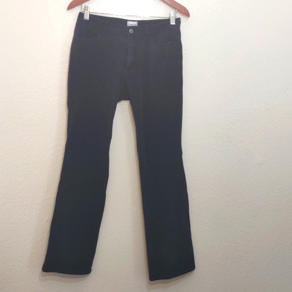 CHICO SLIGHTLY USED BLACK JEANS SIZE 0 95 % COTTON 5 % SPANDEX